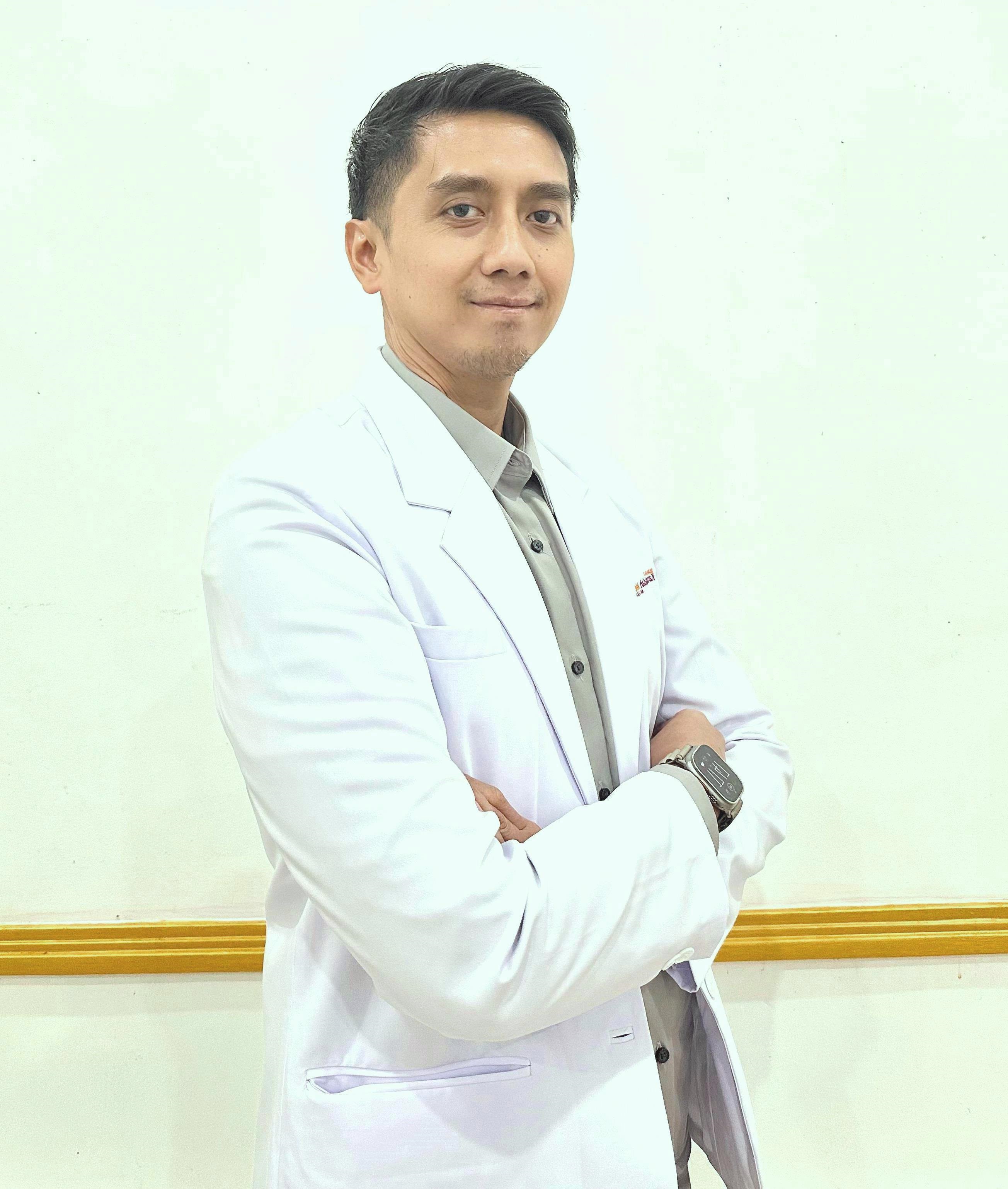 dr. H. Yan Permadi. Sp.OG., M.Kes