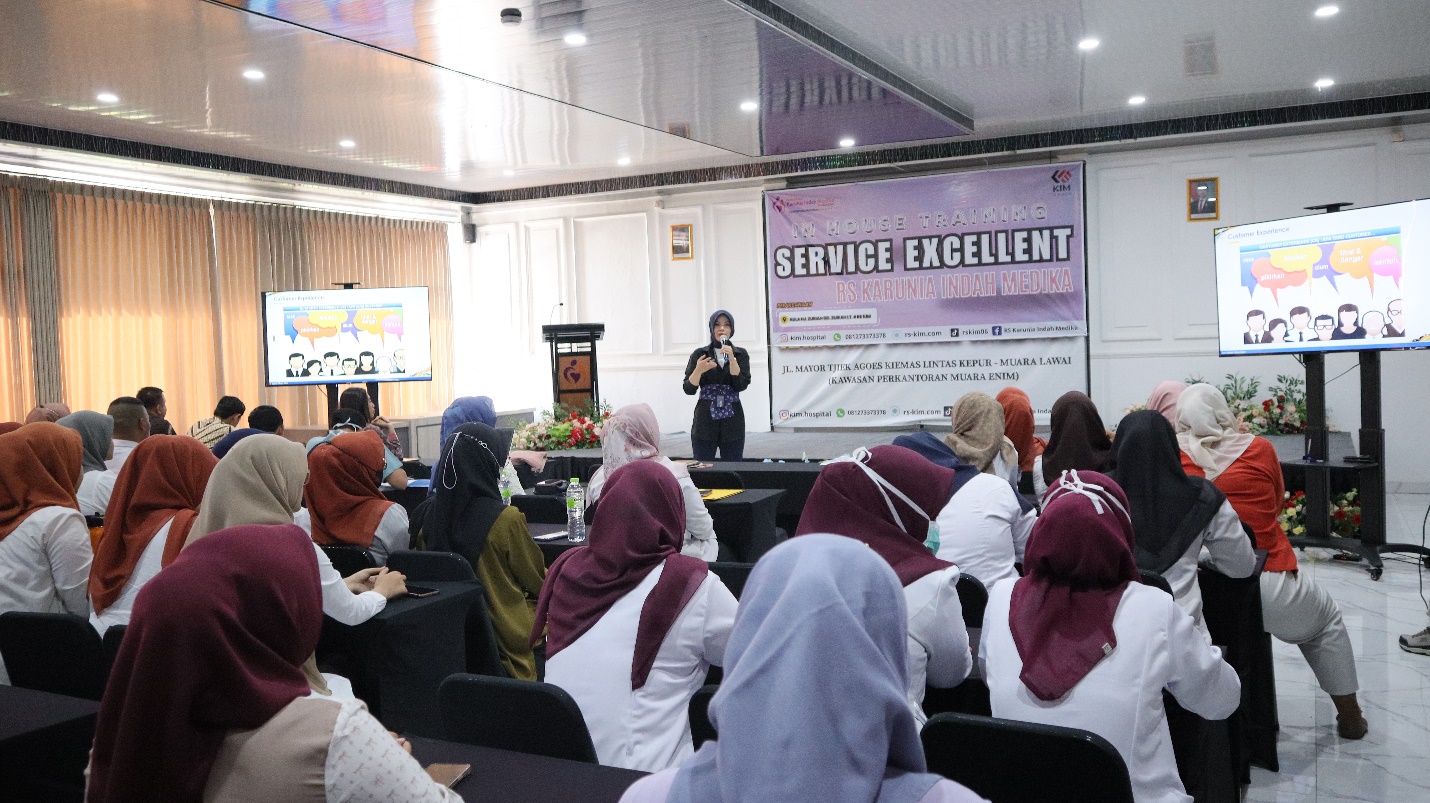 Fokus Kepuasan Pasien, RS KIM Bekali SDM dengan Pelatihan Service Excellent
